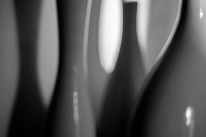 still-vases-living-room-moriy-II