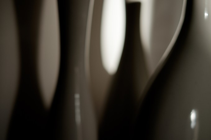 still-vases-living-room-classic-chrome-II