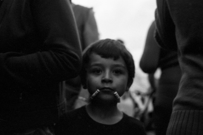 wassiliosnikitakis-bretagne-village-fete-leploemeur-leica-m2-summicron-35mm-asph-kodak-trix-TRIX400161BWX