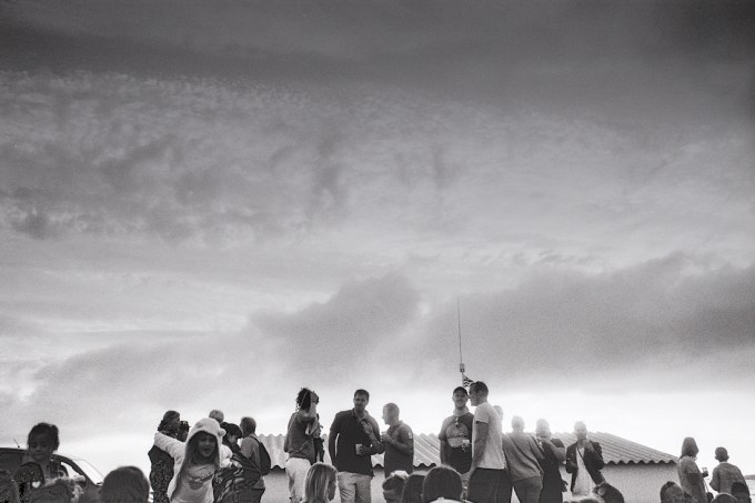 wassiliosnikitakis-bretagne-village-fete-leploemeur-leica-m2-summicron-35mm-asph-kodak-trix-TRIX400BWX